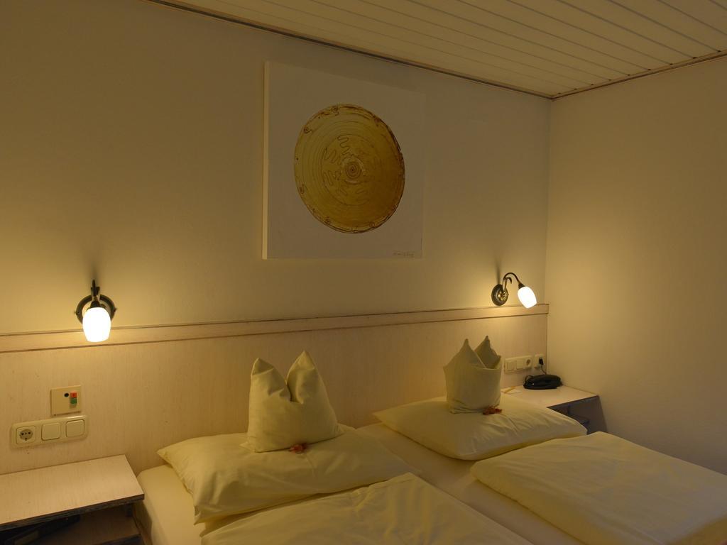ホテルLandhaus Kennerknecht Kur Und Ferien オーバーシュタウフェン 部屋 写真